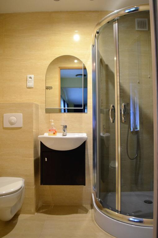Dw Jontek Hotel ชเจอร์ค ภายนอก รูปภาพ